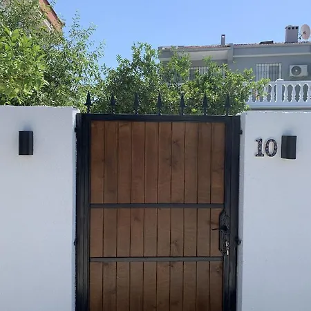 Alacati Koy Ici Mustakil Havuzlu Lux Limon *