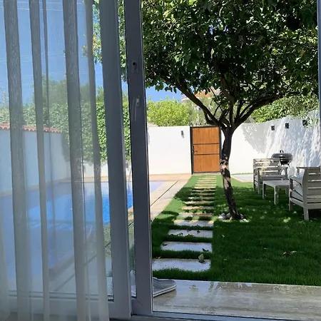 Alacati Koy Ici Mustakil Havuzlu Lux Limon *
