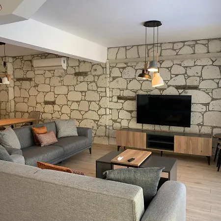 Alacati Koy Ici Mustakil Havuzlu Lux Limon * Çeşme