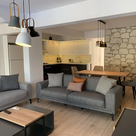 Alacati Koy Ici Mustakil Havuzlu Lux Limon * Çeşme