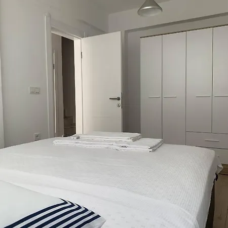 别墅 Alacati Koy Ici Mustakil Havuzlu Lux Limon Çeşme