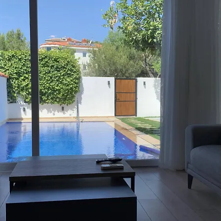 Alacati Koy Ici Mustakil Havuzlu Lux Limon *