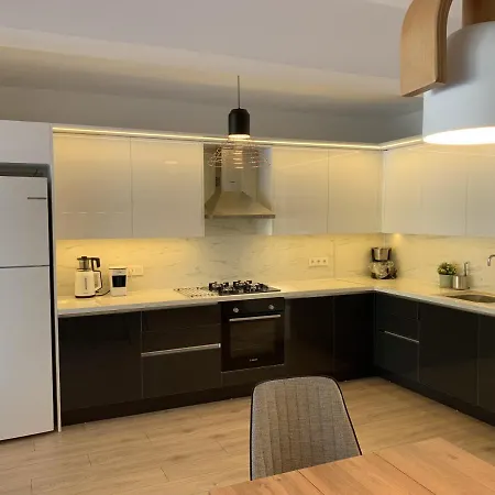 Alacati Koy Ici Mustakil Havuzlu Lux Limon
