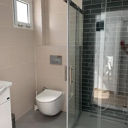 Alacati Koy Ici Mustakil Havuzlu Lux Limon Villa