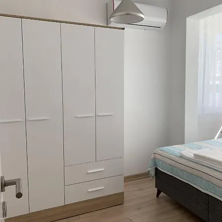 Alacati Koy Ici Mustakil Havuzlu Lux Limon * Çeşme