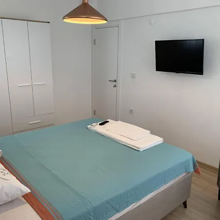 Alacati Koy Ici Mustakil Havuzlu Lux Limon Villa Çeşme